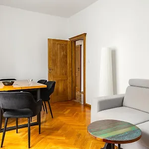 Rentplanet - Grabiszynska Apartament